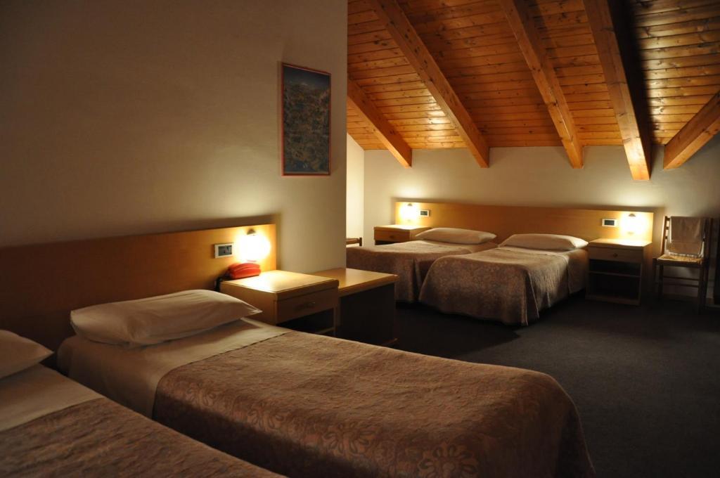 Hotel Ideal Sarche di Calavino Bilik gambar